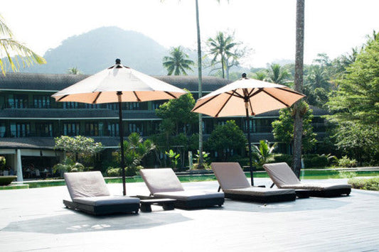 The Roman Umbrella: The Heavyweight Champion of Outdoor Shade